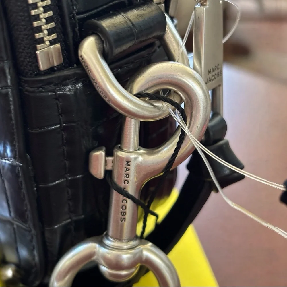 MARC JACOBS The Croc-Embossed Chain Snapshot (NWT) - Picture 5 of 7